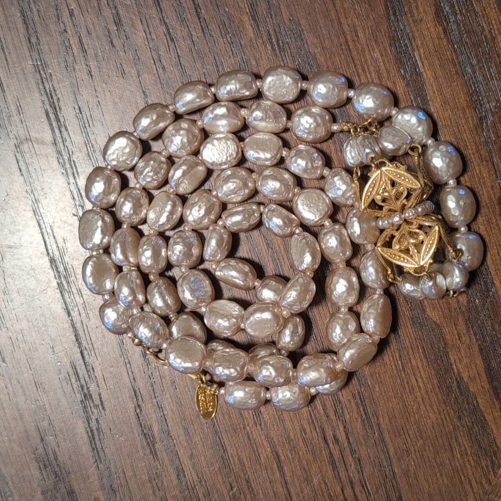 Vintage Miriam Haskell Faux Baroque Pearl Necklace